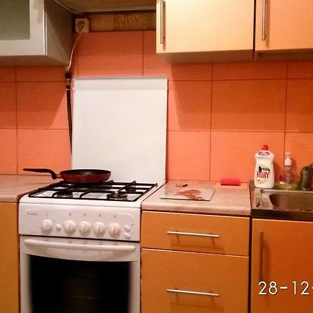 Gostiminsk On Partyzanski Praspiekt 80 Appartamento Minsk